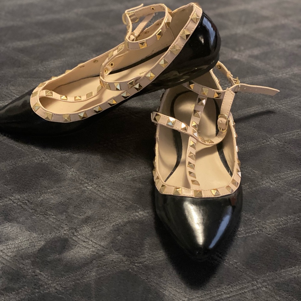Women’s shoes